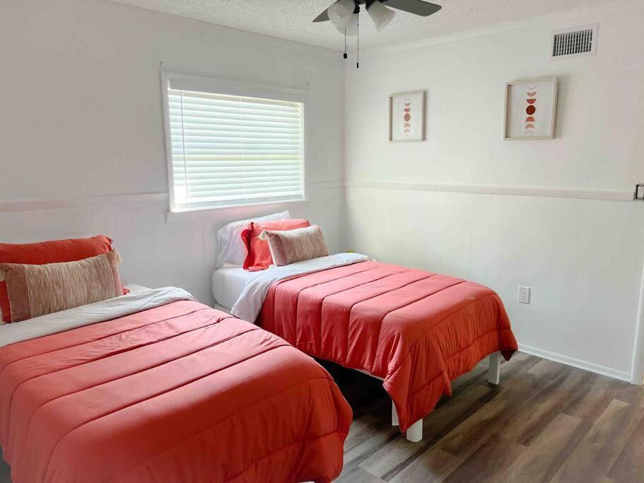 Sparkling Guest Home 2 Bedroom-15 Minutes To Clearwater Beach Екстер'єр фото