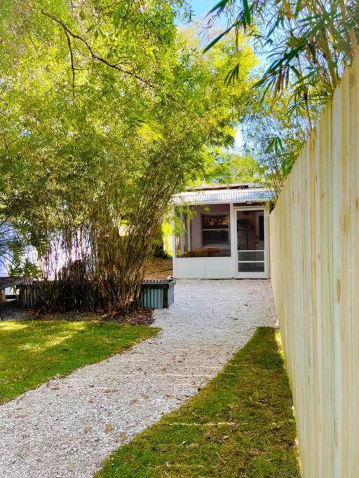 Sparkling Guest Home 2 Bedroom-15 Minutes To Clearwater Beach Екстер'єр фото