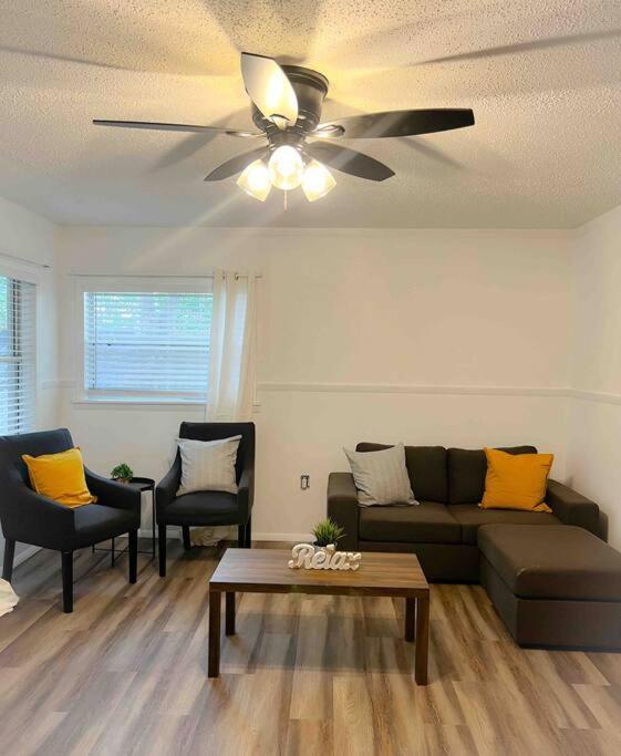 Sparkling Guest Home 2 Bedroom-15 Minutes To Clearwater Beach Екстер'єр фото