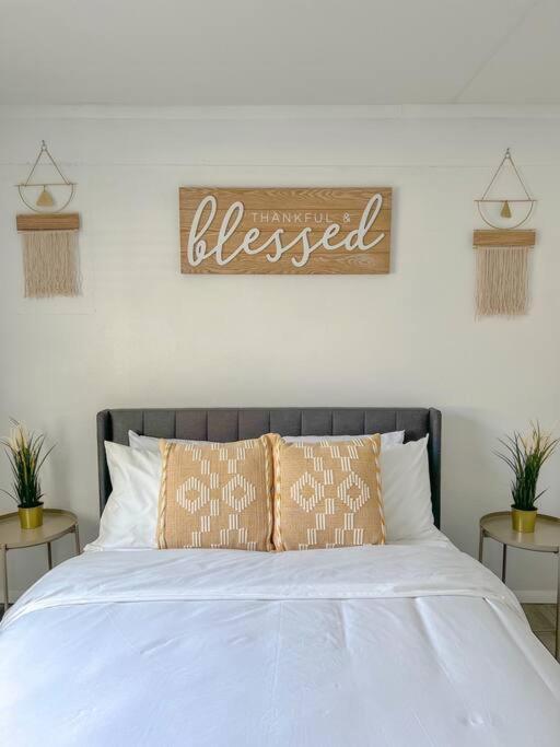Sparkling Guest Home 2 Bedroom-15 Minutes To Clearwater Beach Екстер'єр фото